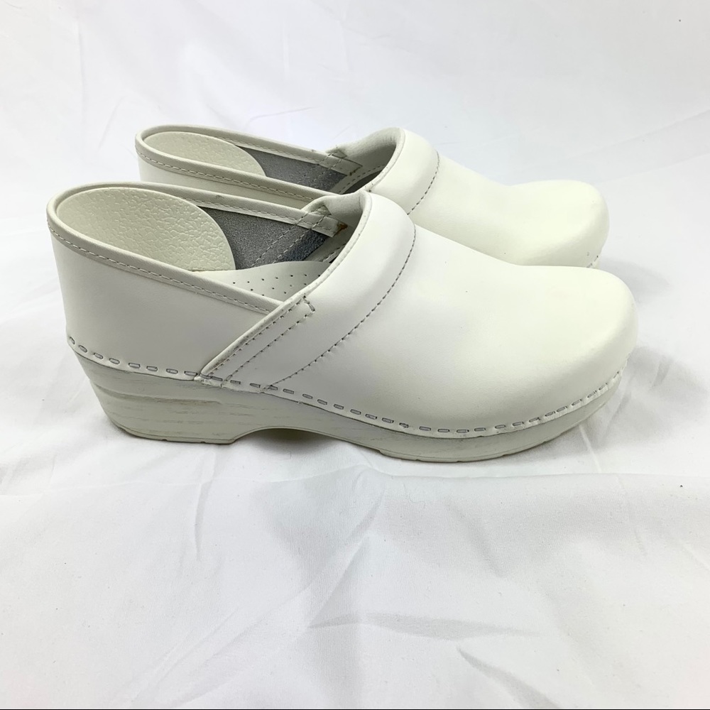 Dansko Propesional Women’s Shoes white leather 38